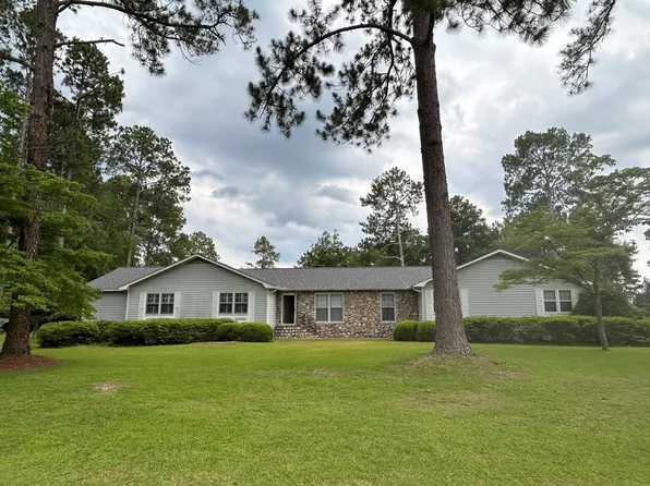 1712 Sarah Dr, Tifton, GA 31793