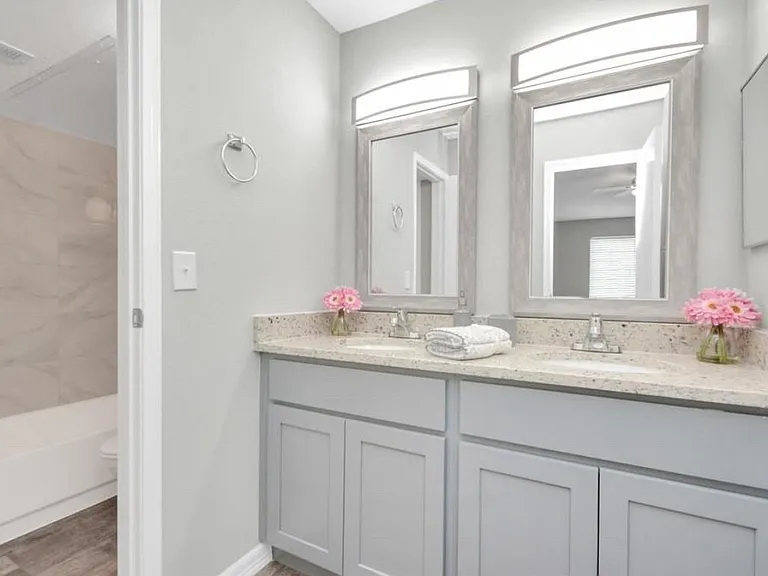 10101 S Gessner Rd #811 — Photo 25