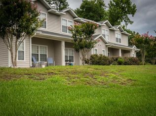 2710 NW 104th Ct APT B, Gainesville, FL 32606