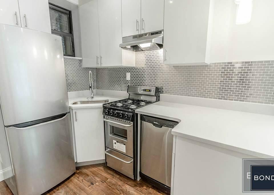 2nd image of 210 W 80th St APT 4FW