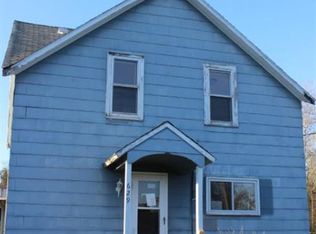 629 W 4th St, Washburn, WI 54891