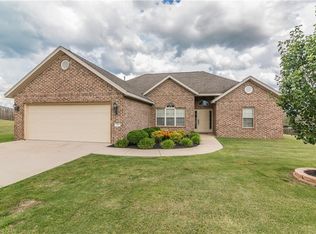440 Dupre Cir, Centerton, AR 72719