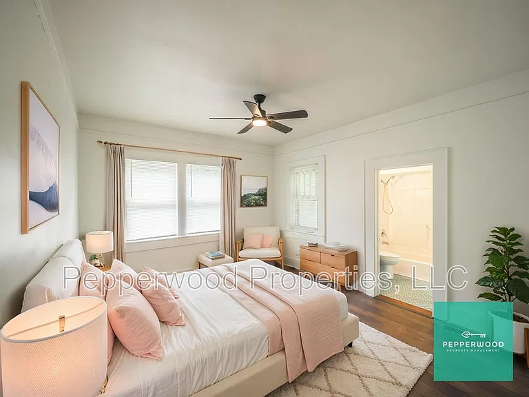 479 Peronneau St — Photo 7