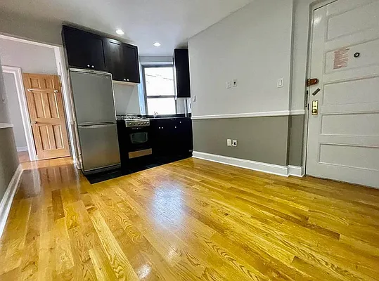 Rented by J PRESTON AND ASSOCIATES INC | media 1