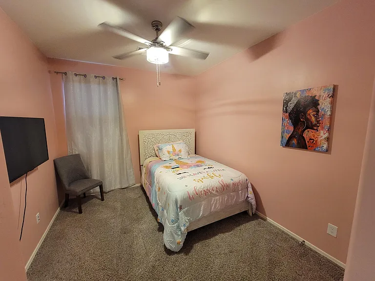 10668 W Dickerson Dr — Photo 32