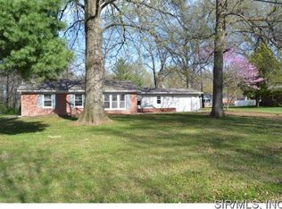 45 Harmon Dr, Lebanon, IL 62254