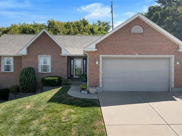 1942 Marquart Dr, Washington, MO 63090