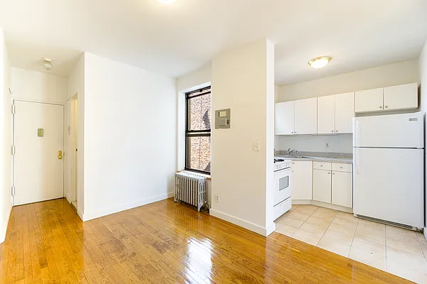 Rented by Compass | media 6