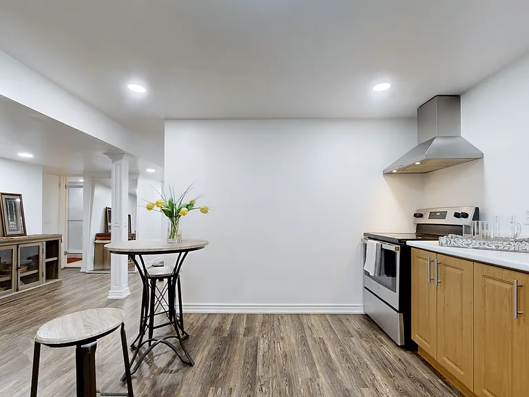 609 Flavelle Ct #1 — Photo 10