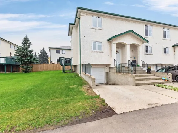 1906 65th St NW, Edmonton, AB T6L 7A2