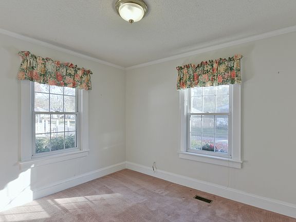 5th image of 3800 Abingdon Cir