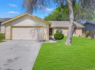 3437 Meadow Head Dr, Schertz, TX 78108