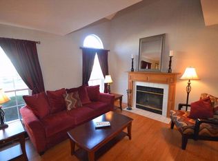 3S114 Timber Dr, Warrenville, IL