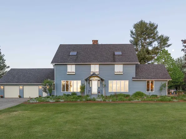 138 Cobb Road, Derby, VT 05829