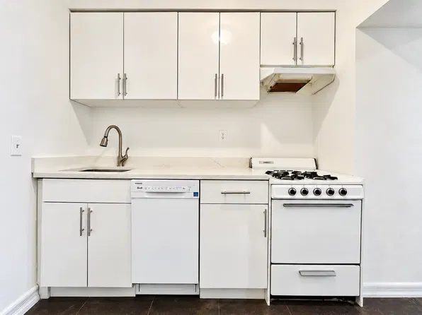 339 E 81st St APT 3, New York, NY 10028