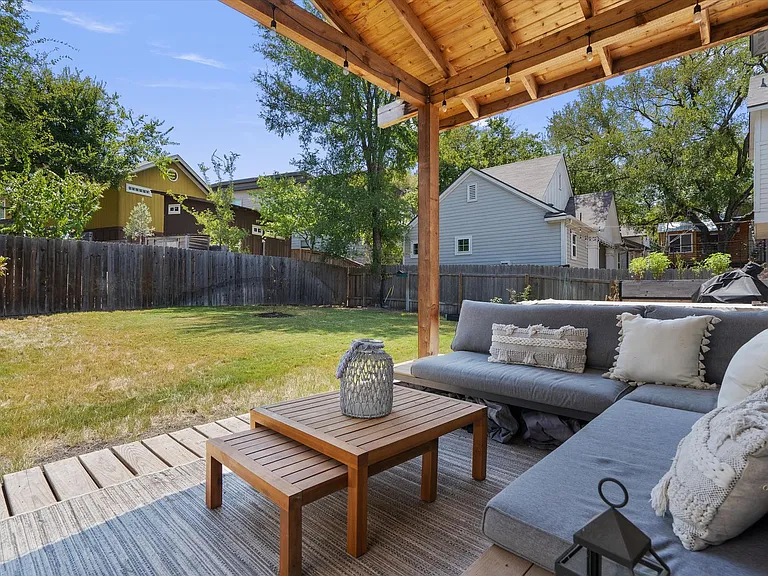 1309 Fort Branch Blvd — Photo 25