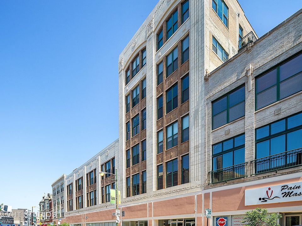 1st image of 3151 N Lincoln Ave APT 201