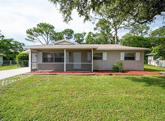 2nd image of 2925 Poinciana Dr