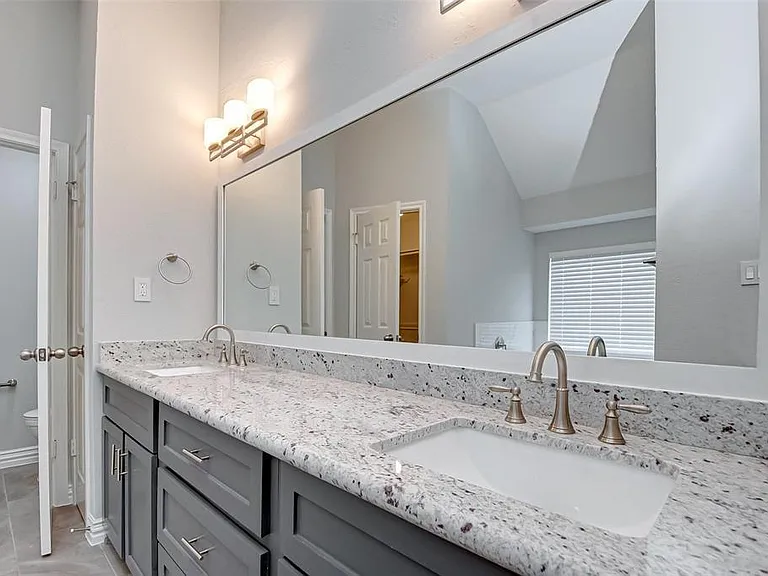 2615 Woodstream Blvd — Photo 33
