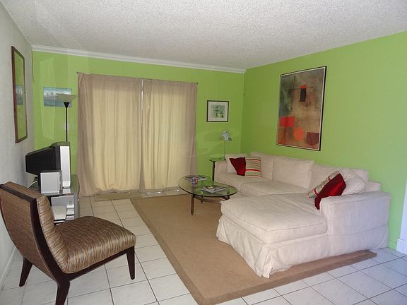 4th image of 1752 NW 3rd Ter APT 116C