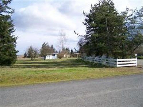 3rd image of 1040 W Oak Ct Lot Lot