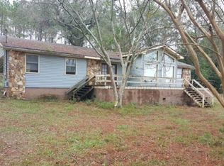 1629 Sikes Rd, Douglas, GA 31533