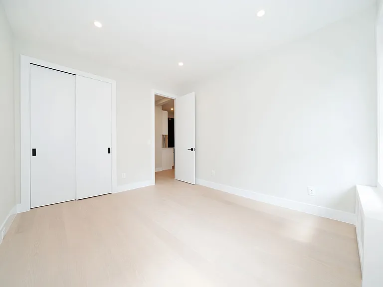 1269 1st Ave #4B — Photo 6