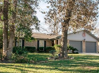 409 Rolling Hills Dr, Conroe, TX 77304