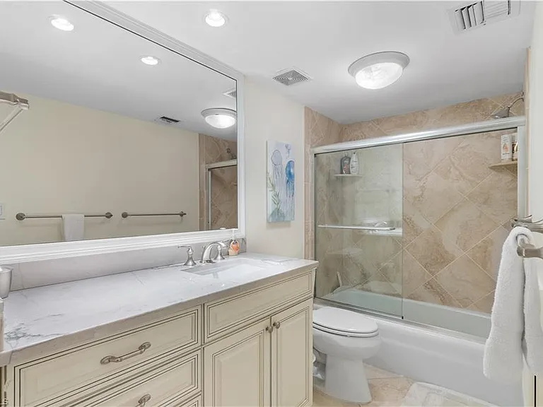3443 Gulf Shore Blvd N #303 — Photo 14
