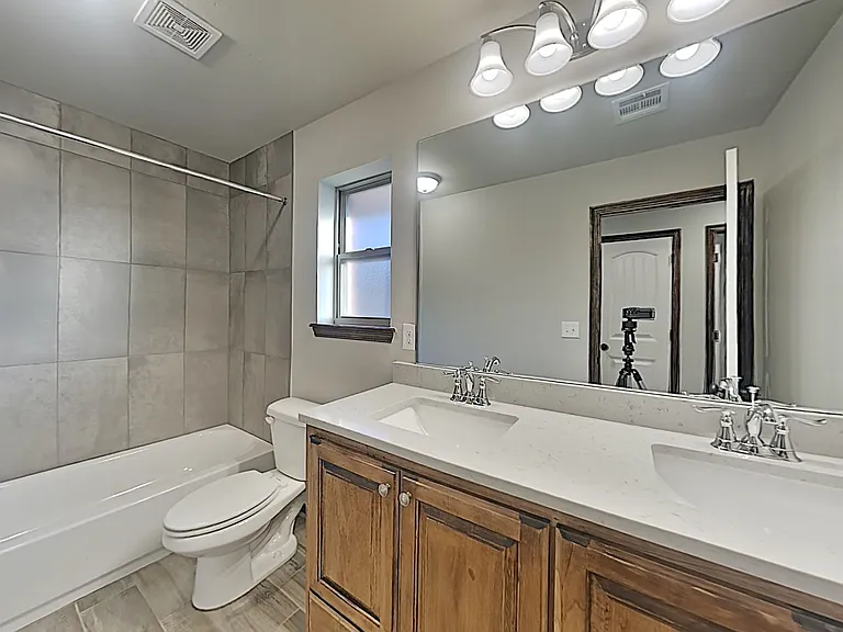 7050 Richardson Ct — Photo 14