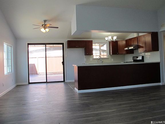4th image of 27812 Ormond Ave