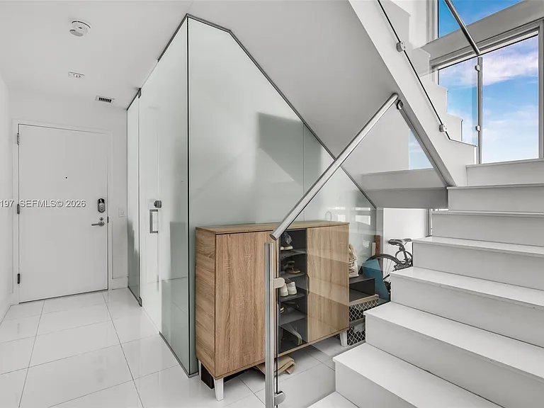 1100 Biscayne Blvd #2907 — Photo 15