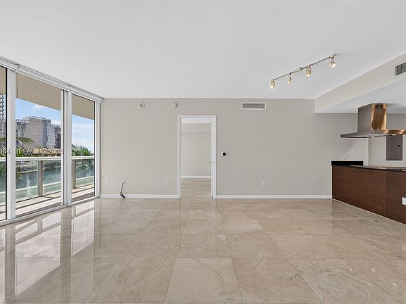 4th image of 465 Brickell Ave APT 419