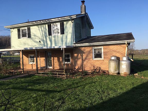 2nd image of 446 Mosswood Ln