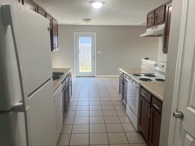 7117 SW Greenview Dr — Photo 9