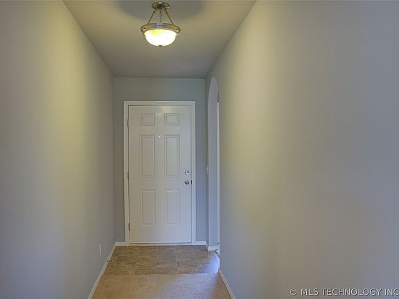4th image of 25317 E 93rd Ct S