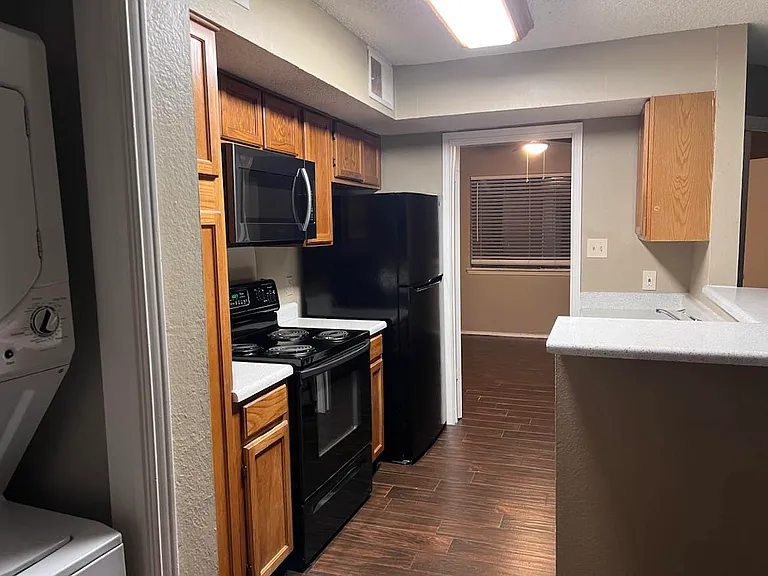 2310 Balsam Dr #B110 — Photo 1