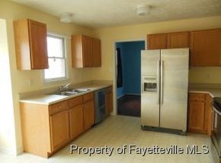 813 Zadock Dr, Fayetteville, NC 28314