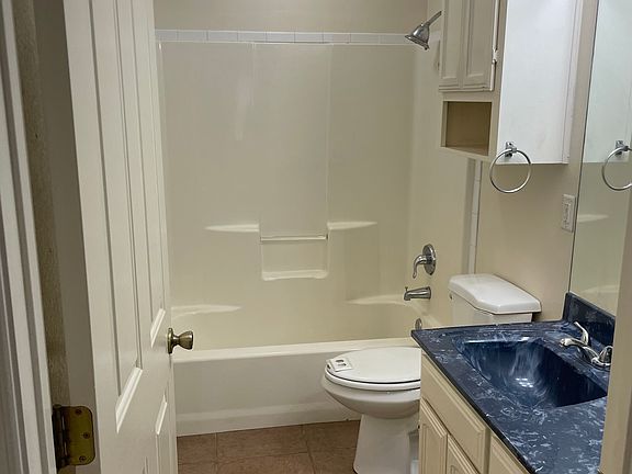 4th image of 1926 W Western Dr APT A