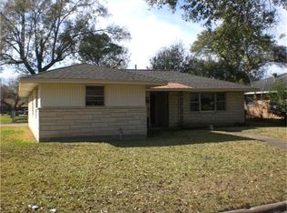 2016 Robinhood St, Pasadena, TX 77502