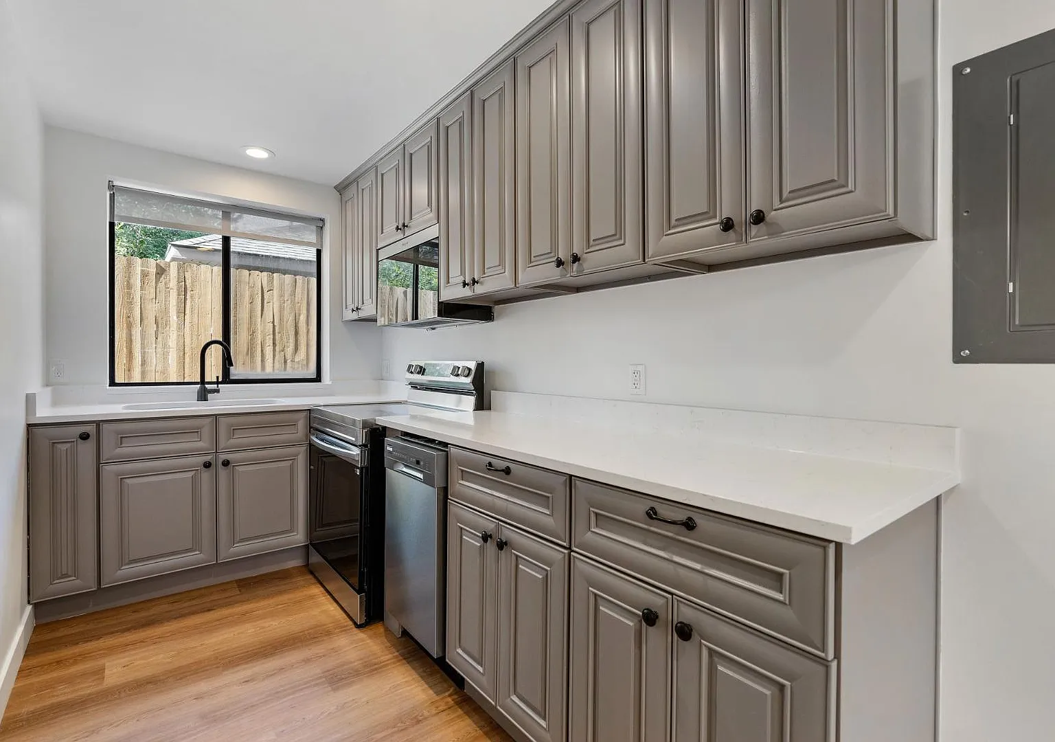 1016 E 900 S - Unit 9 — Photo 2
