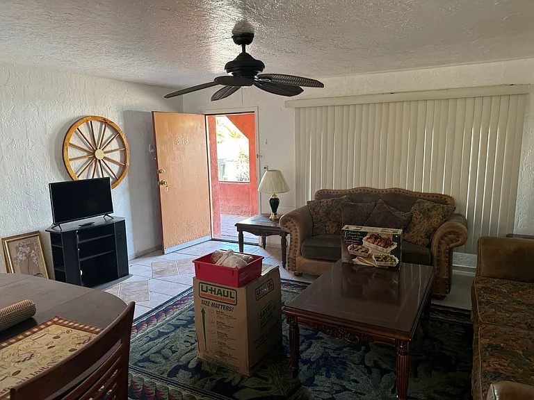 313 S Magnolia Ave — Photo 11