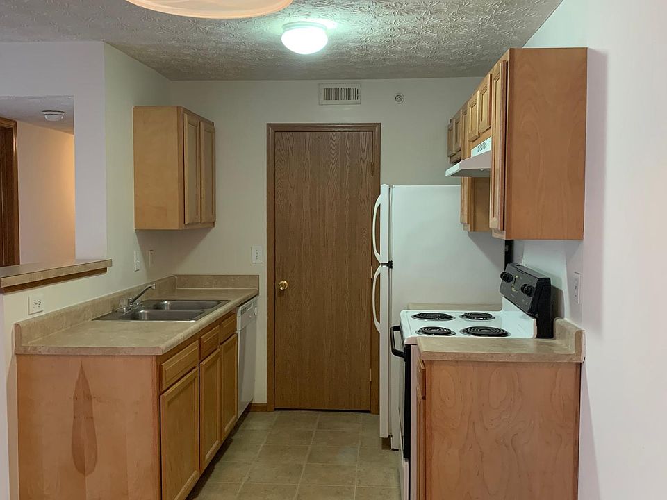 1st image of 4252 Executive Pkwy APT 528