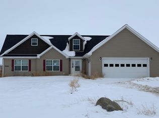 5461 Mathew Ave, Williston, ND 58801