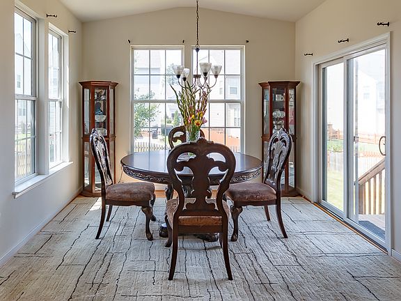 5th image of 8739 Hambleton Way