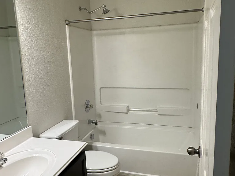 208 Latigo Ln — Photo 17