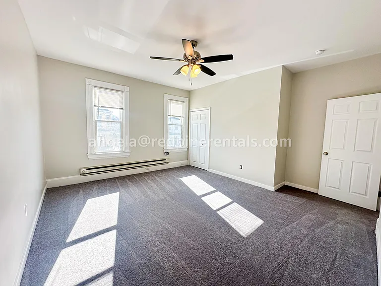 17 Walnut St #2 — Photo 8