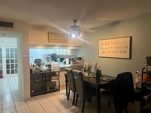 2411 NW 11th St APT 11D, Miami, FL 33125