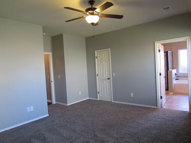 17516 Black Hawk Dr — Photo 11