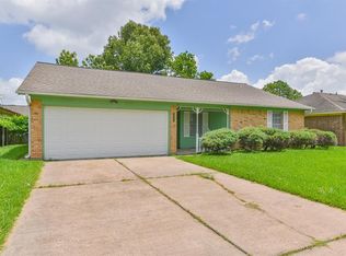 4807 Fairhaven St, Pasadena, TX 77505
